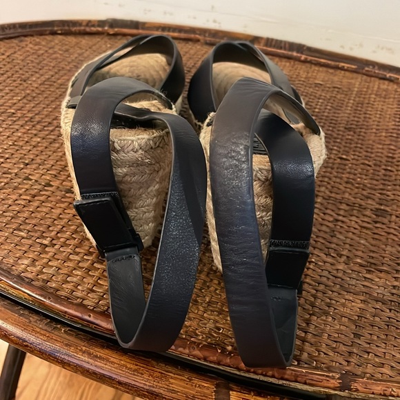 New w/o Box Tory Burch Bima Navy Espadrille Wedge, Size 10.5 - Picture 5 of 7